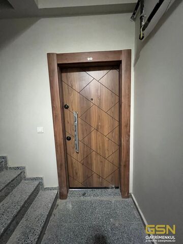 4-KARTAL PETROL İŞ MAHALESİNDE DENİZ MANZARALI SATILIK 2+1
